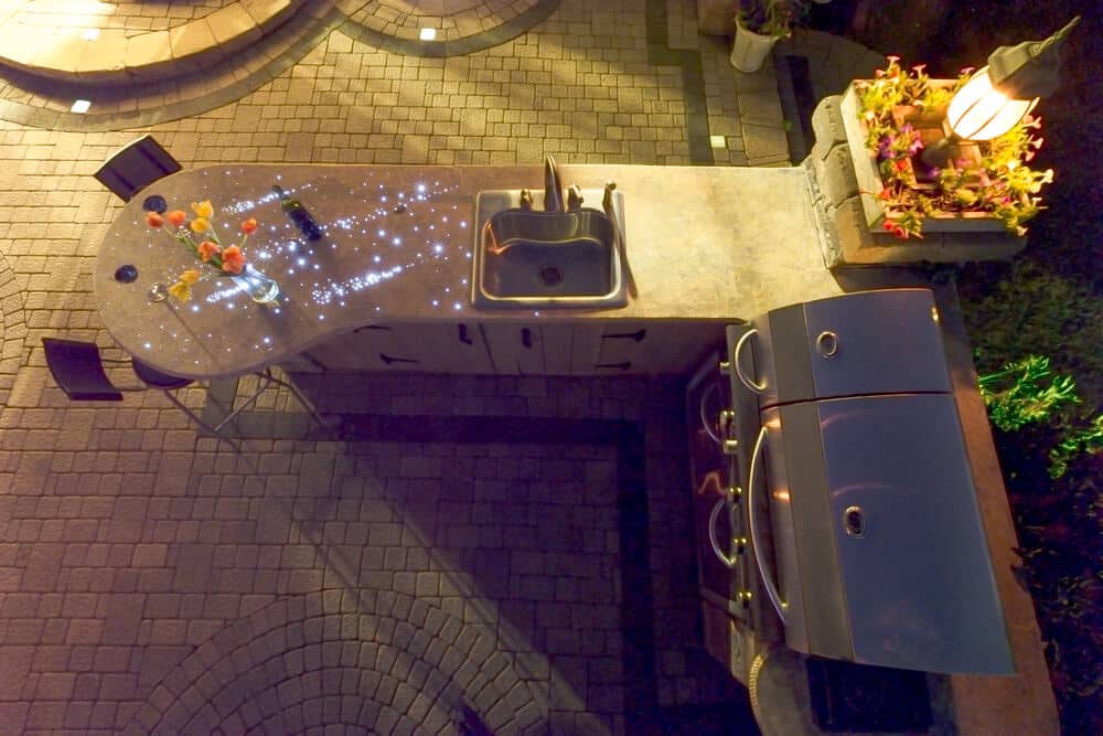 How to Choose the Right Appliances for Your Outdoor Kitchen