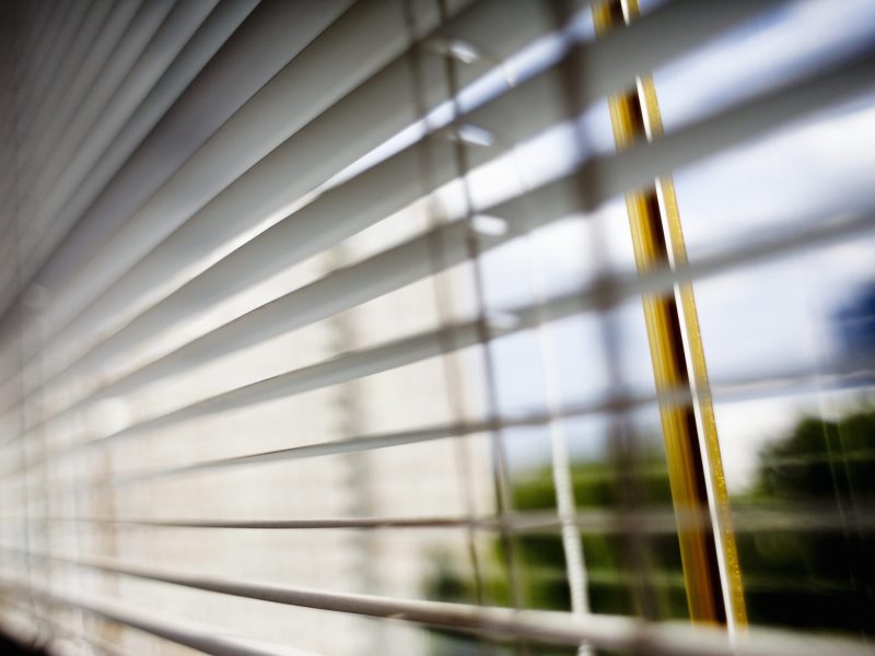 How Motorized Blinds Improve Your Home Energy Efficiency