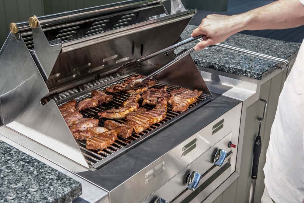 Outdoor propane gas grill