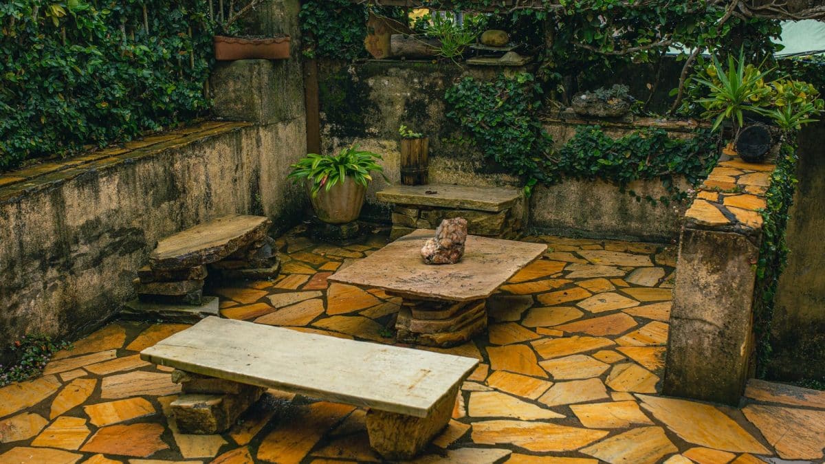 Getting Your New Orleans Patio Ready for Hurricane Season